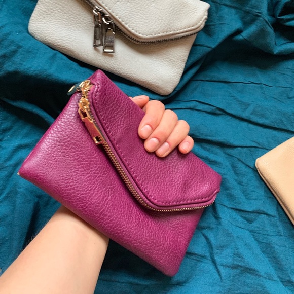 || NINE WEST || CLUTH || WRISTLET - Picture 4 of 8